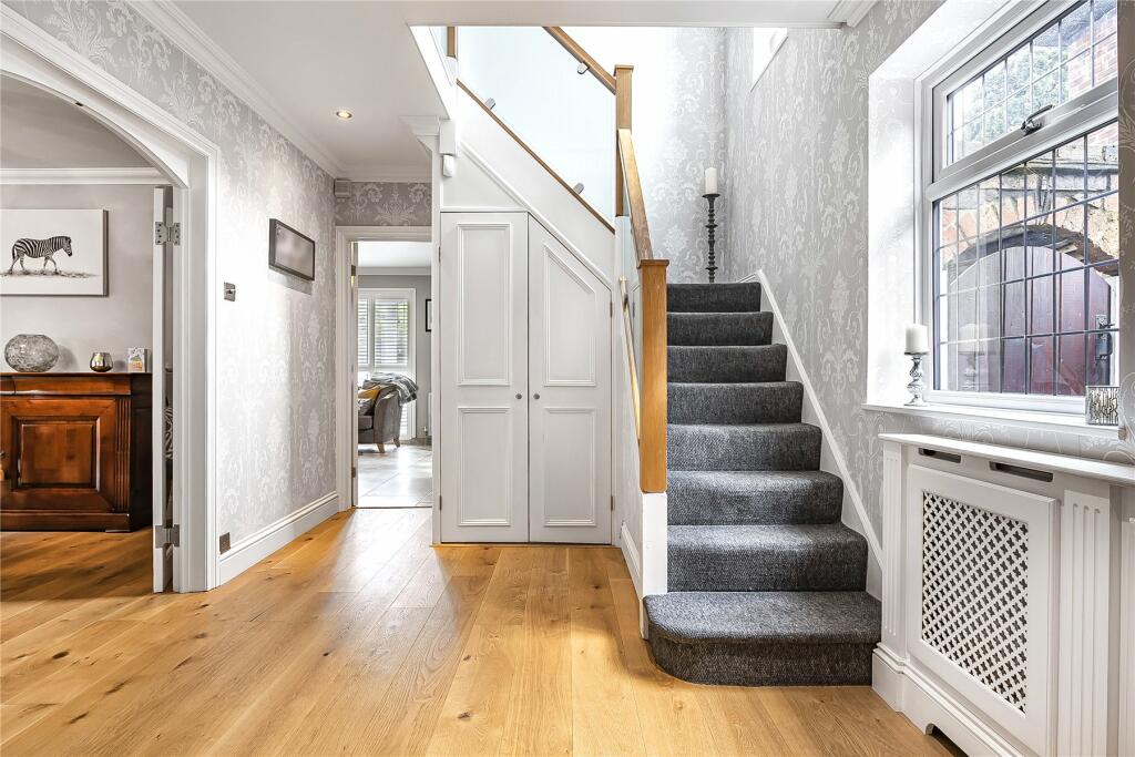 Additional property image - Crofton Avenue, Orpington
