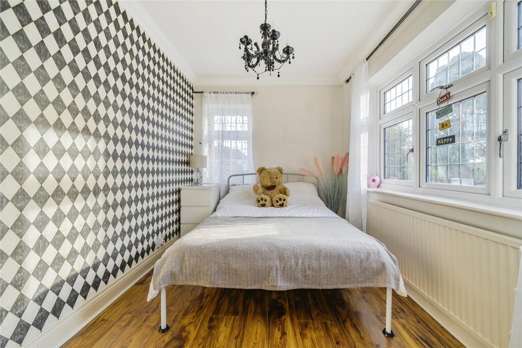 Additional property image - Crofton Avenue, Orpington