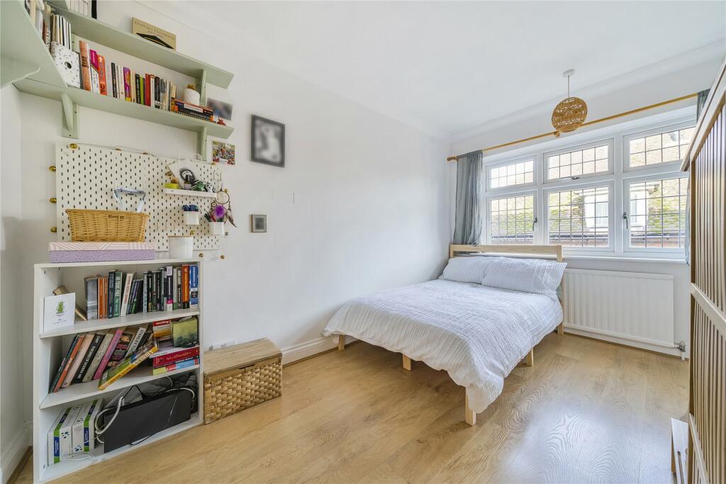 Additional property image - Crofton Avenue, Orpington