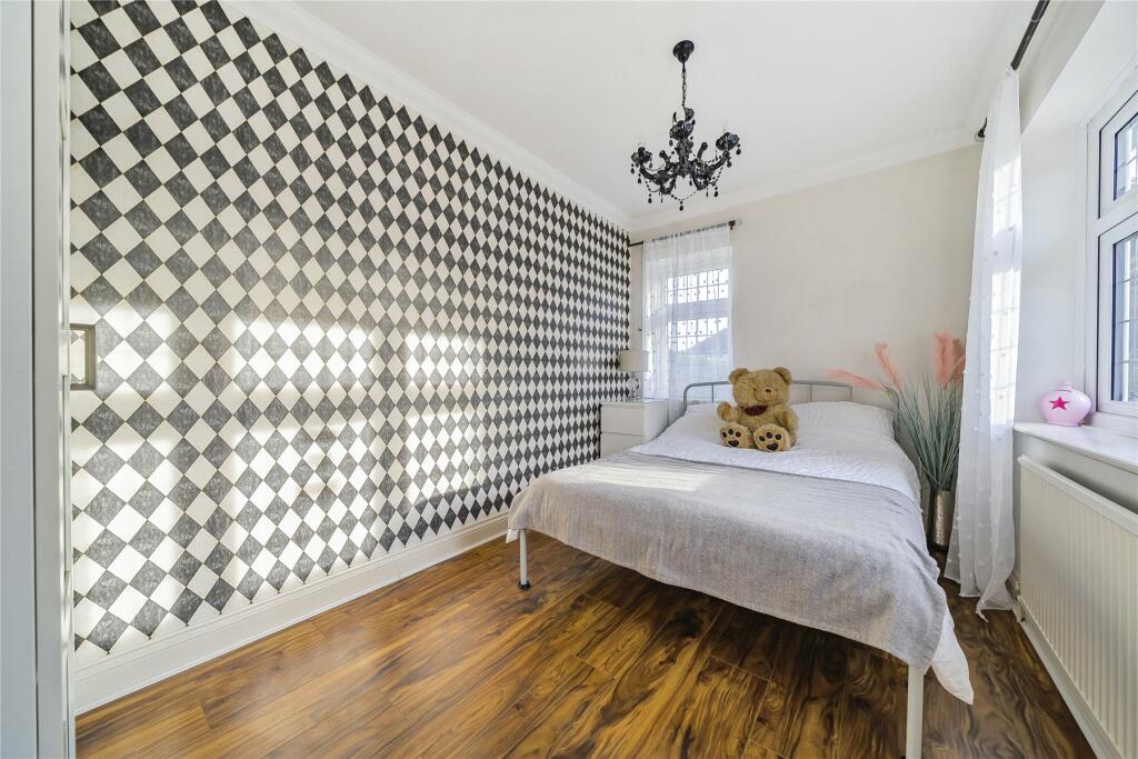 Additional property image - Crofton Avenue, Orpington
