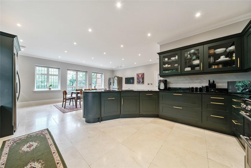 Additional property image - Chelsfield Hill, Chelsfield Park