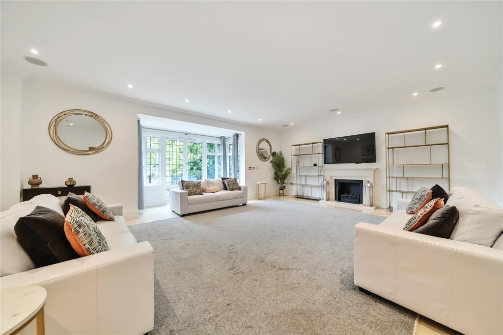 Additional property image - Chelsfield Hill, Chelsfield Park
