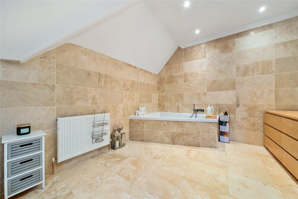 Additional property image - Chelsfield Hill, Chelsfield Park