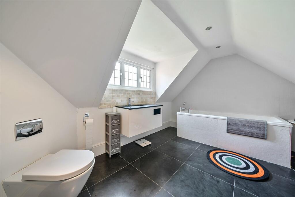 Additional property image - Chelsfield Hill, Chelsfield Park