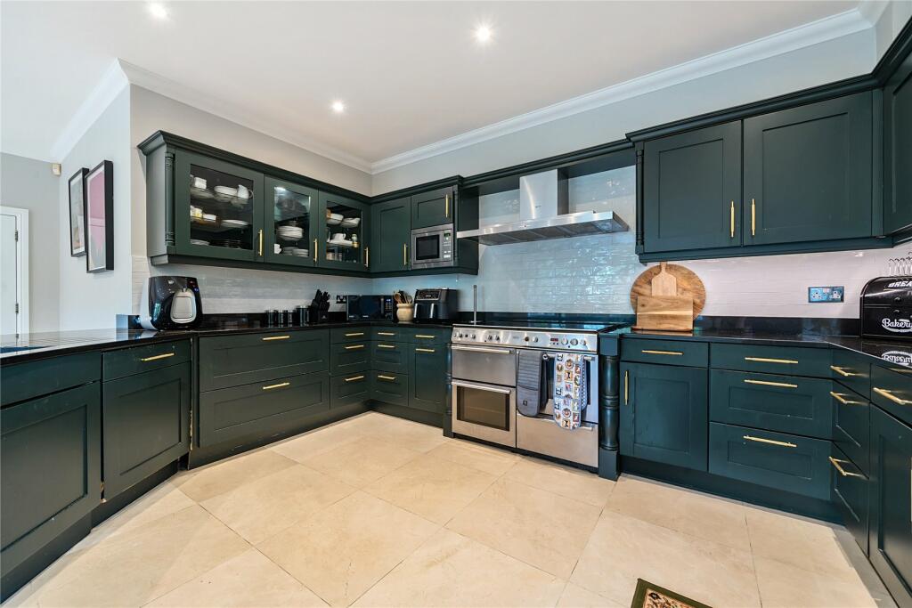 Additional property image - Chelsfield Hill, Chelsfield Park