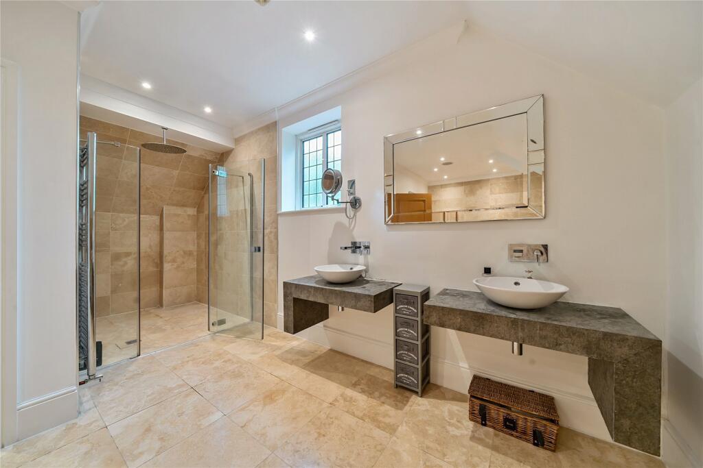 Additional property image - Chelsfield Hill, Chelsfield Park