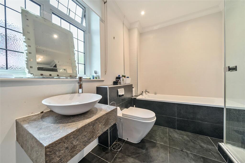 Additional property image - Chelsfield Hill, Chelsfield Park