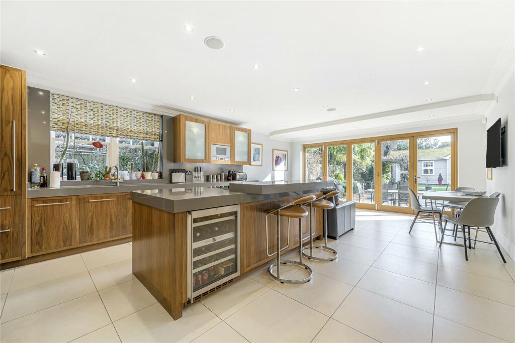 Additional property image - The Glen, Farnborough Park