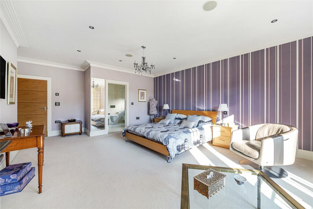 Additional property image - The Glen, Farnborough Park