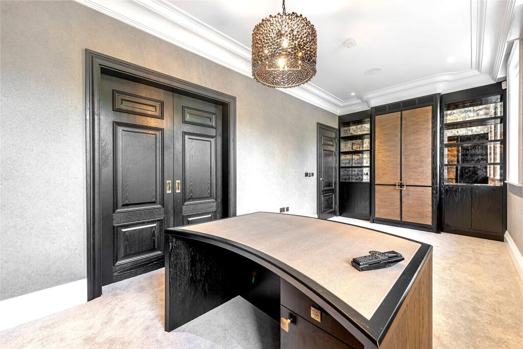 Additional property image - Holwood Park Avenue, Keston Park