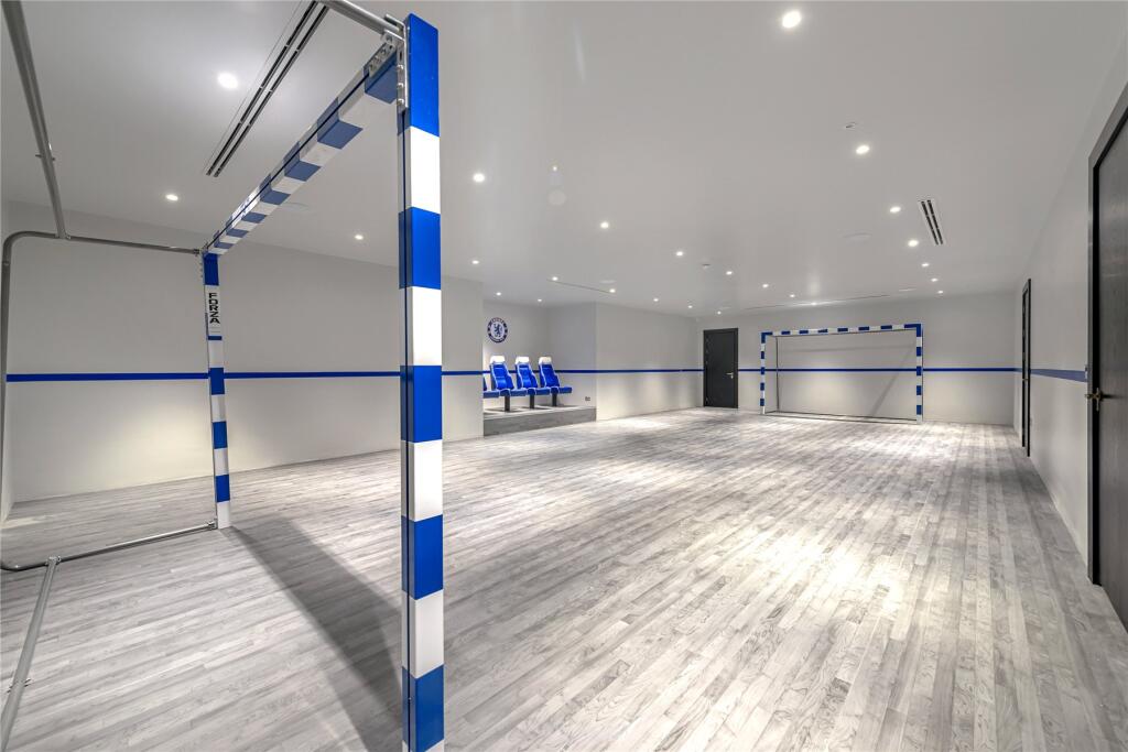 Property image - Holwood Park Avenue, Keston Park
