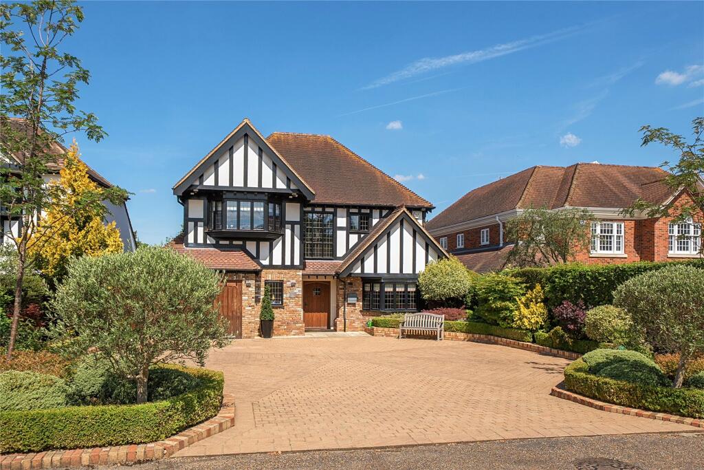 Main image of property: The Glen, Farnborough Park, Kent