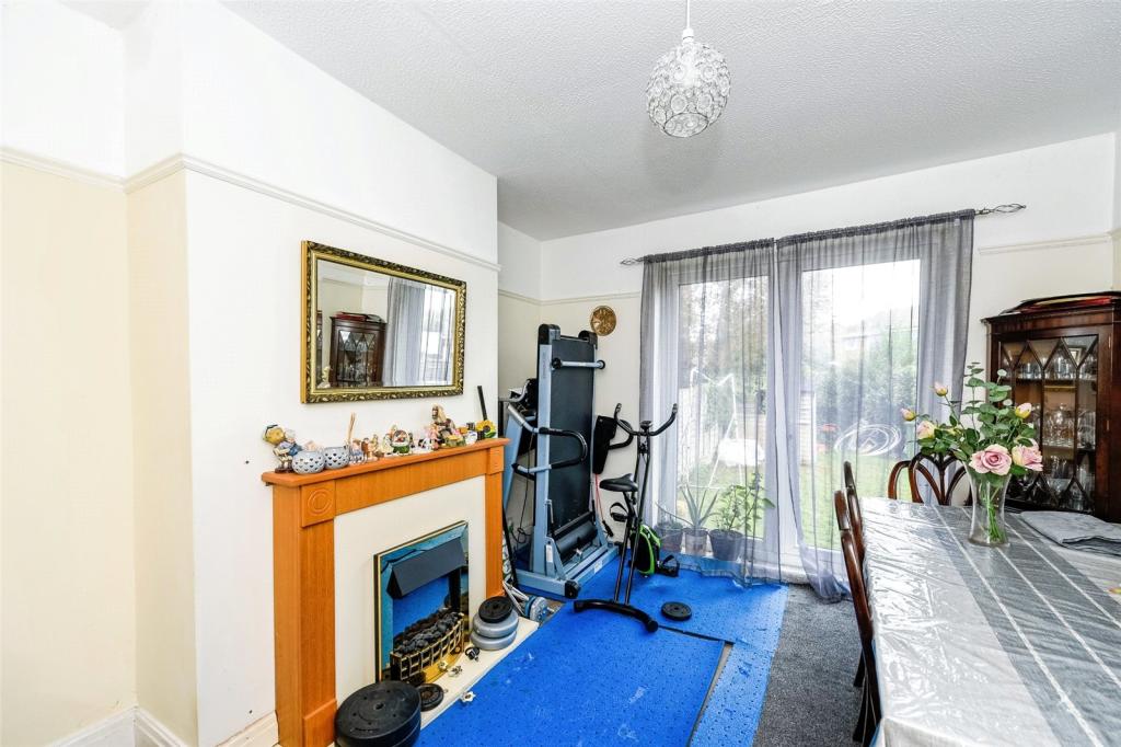 4 bedroom semidetached house for sale in Haig Avenue, Southport