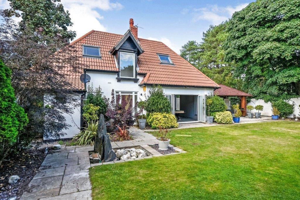 7 bedroom detached house for sale in Victoria Road, Formby, Liverpool