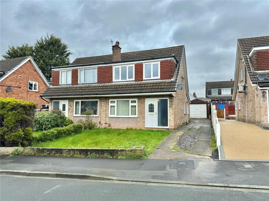 3 bedroom semidetached house for sale in Lansdown Hill, Fulwood