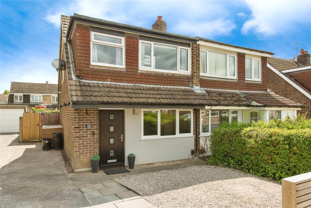 3 bedroom semi-detached house