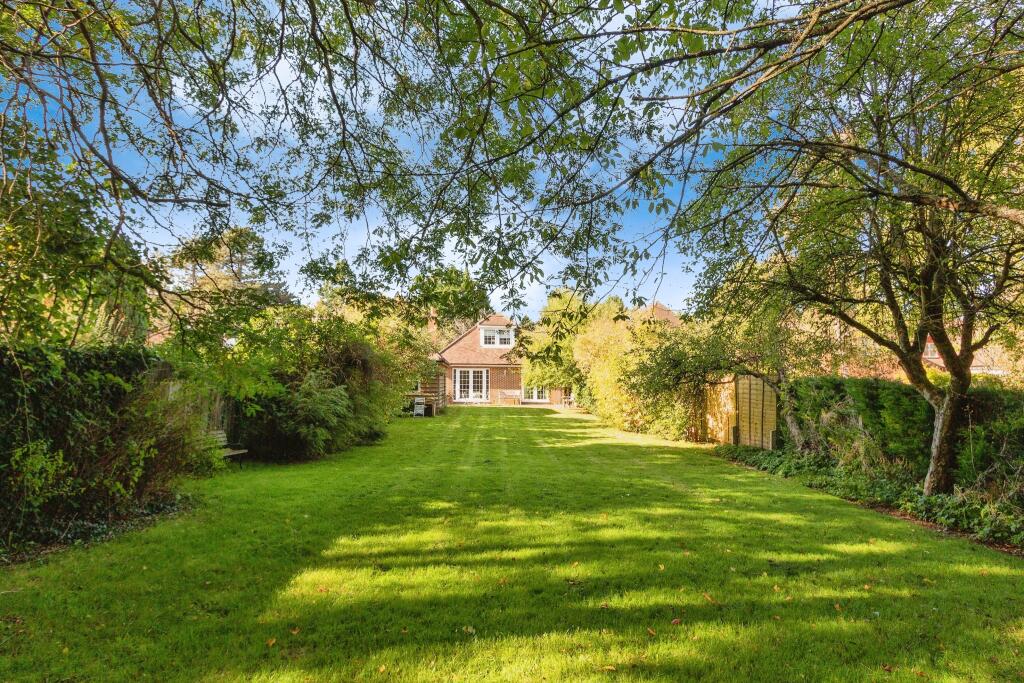 4 bedroom bungalow for sale in Petworth Road, Witley, Godalming, Surrey