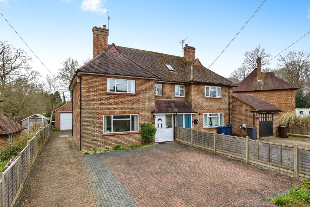 3 bedroom semidetached house for sale in Milford Lodge, Milford