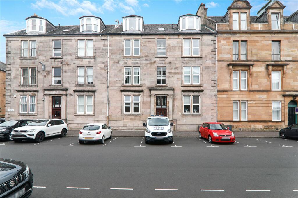 1 bedroom flat for sale in Ardgowan Street, Greenock, PA16