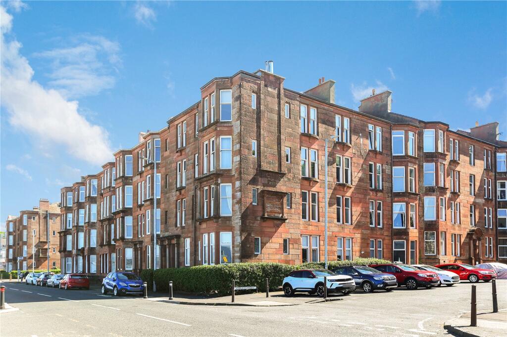 2 bedroom flat