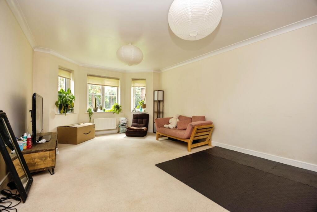 Main image of property: London Road, Guildford, Surrey, GU1