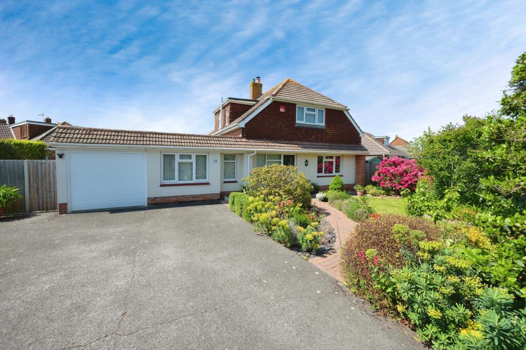 4 bedroom detached house for sale in St. Thomas Avenue, HAYLING ISLAND