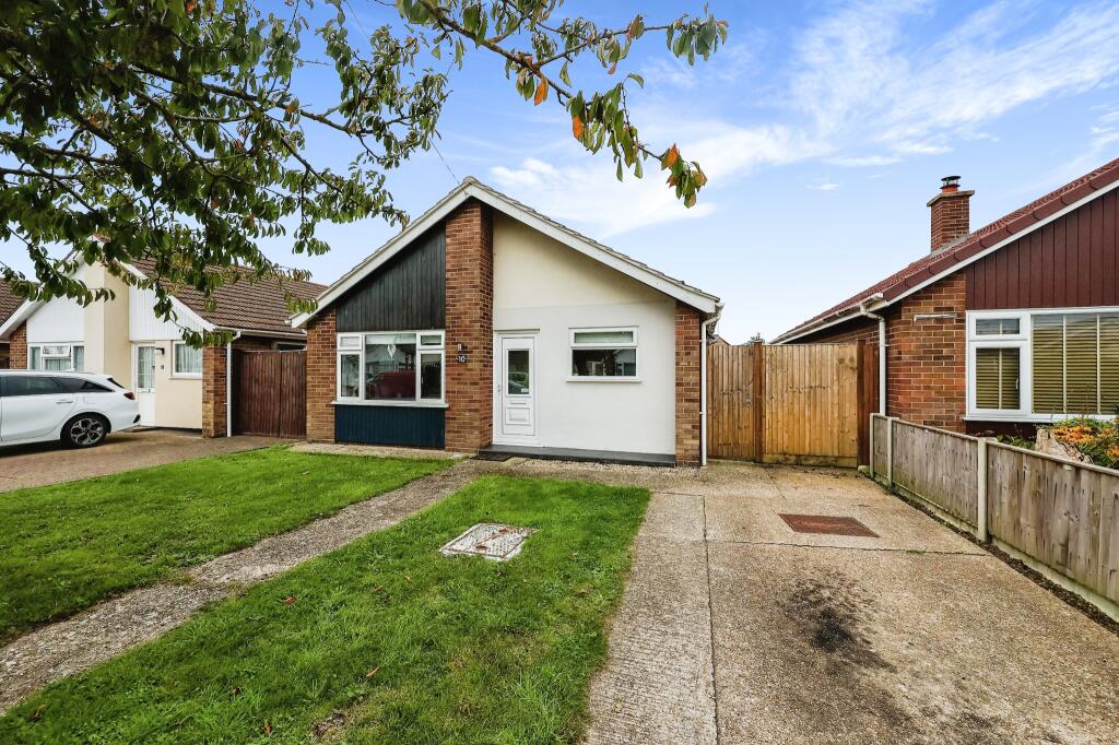 Main image of property: Oakwood Road, Hayling Island, Hampshire, PO11