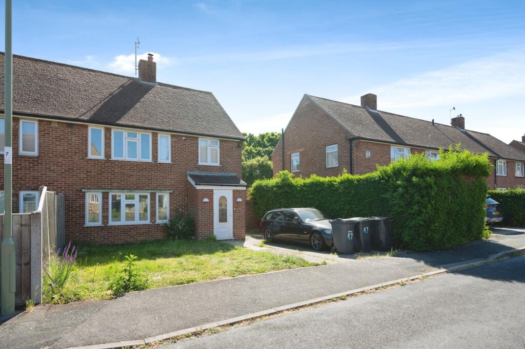 Main image of property: Kings Road, Hayling Island, Hampshire, PO11