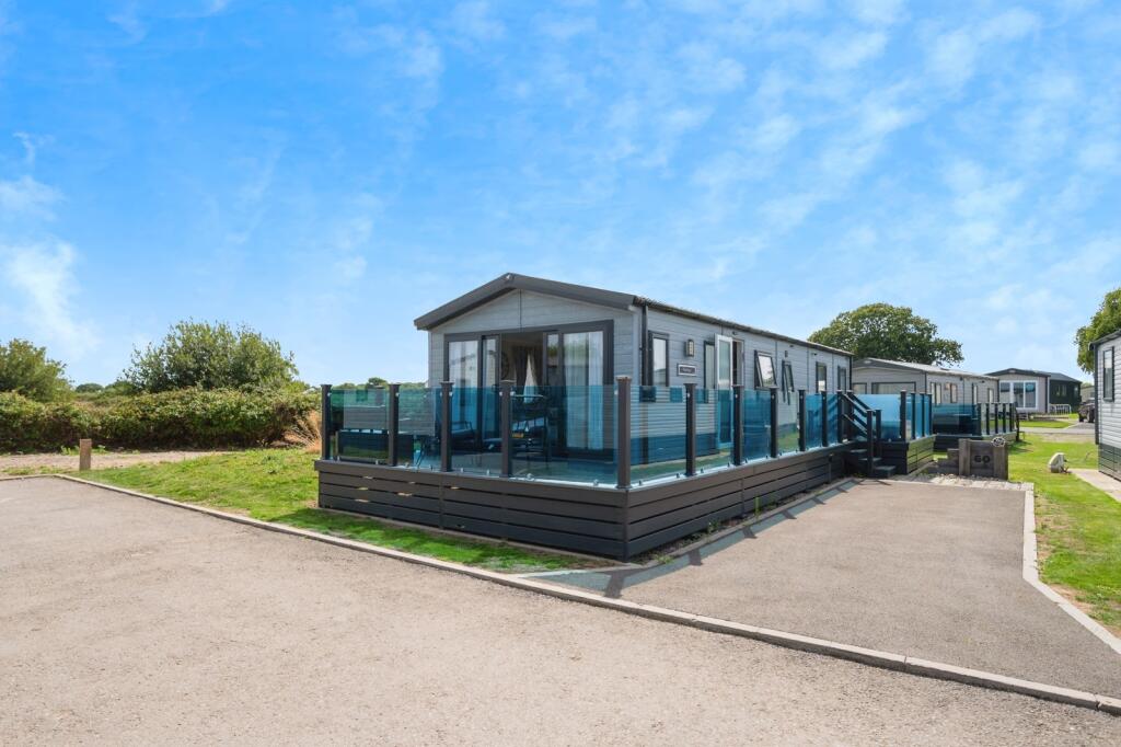 Main image of property: Havant Road, Hayling Island, Hampshire, PO11