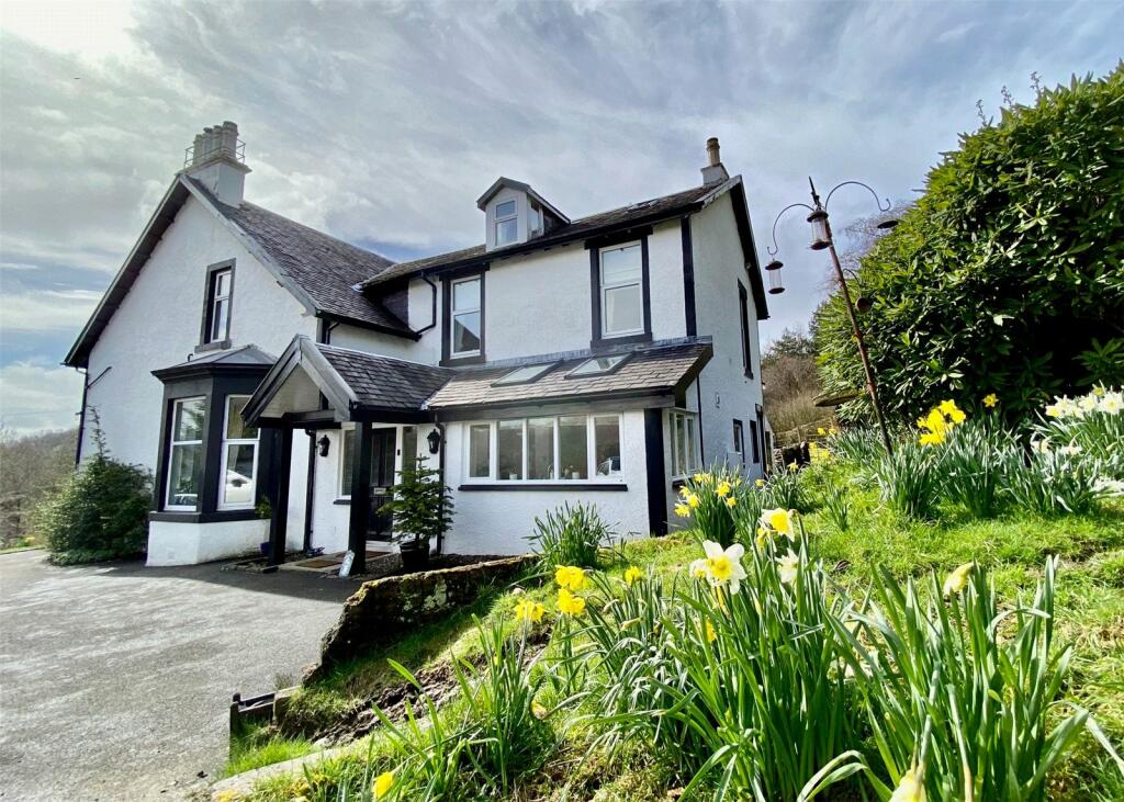 5 bedroom detached house for sale in Windwhistle, Garelochhead, Argyll