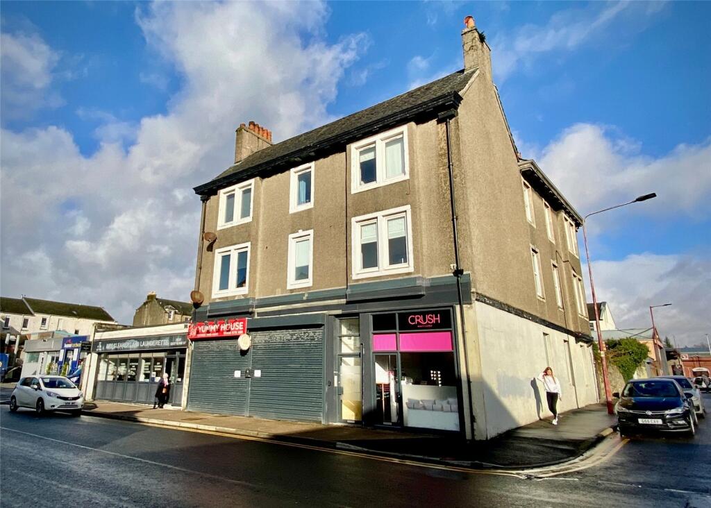 2 bedroom flat for sale in East Clyde Street, Helensburgh, Argyll and