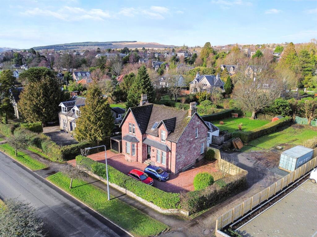 Main image of property: East King Street, Helensburgh, Argyll and Bute, G84