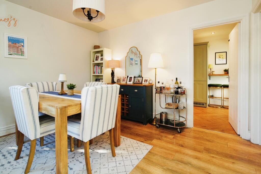 Additional property image - Woodlands, Hove, East Sussex, BN3