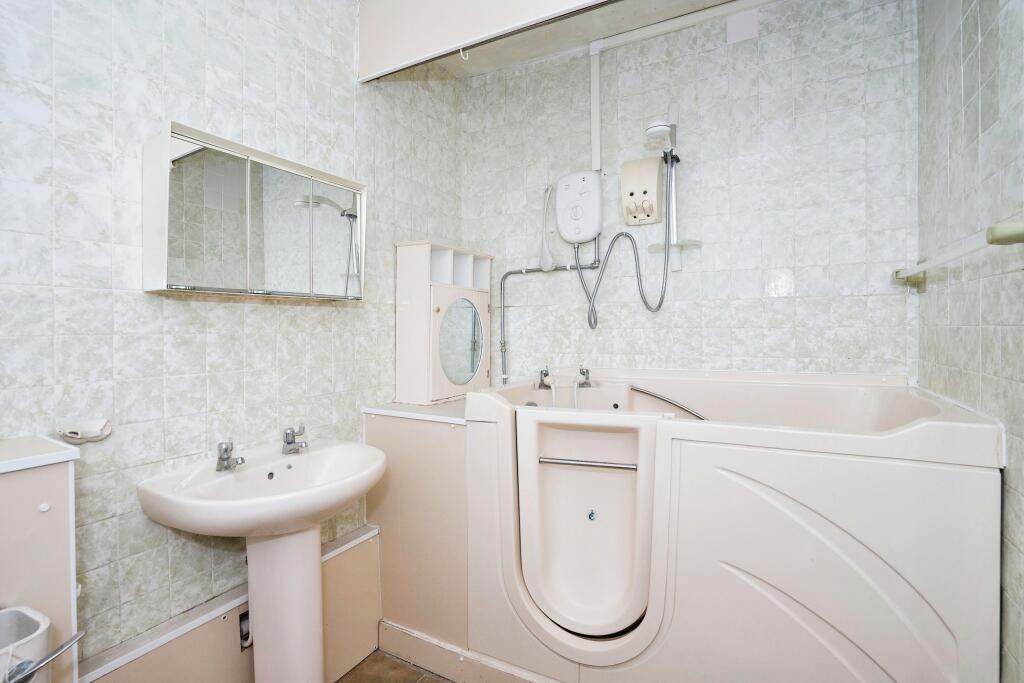 Additional property image - Greenways, Highlands Road, Portslade, Brighton, BN41