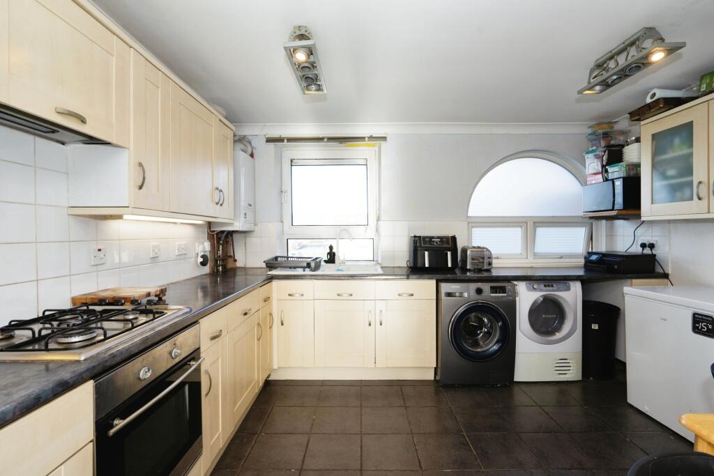Additional property image - Westland Court, Southwick, East Sussex, BN41