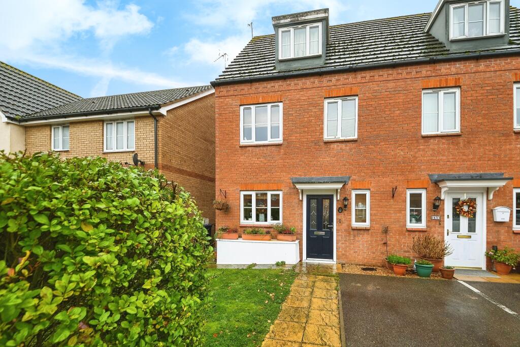 3 bedroom semidetached house for sale in Copperfields, Wisbech