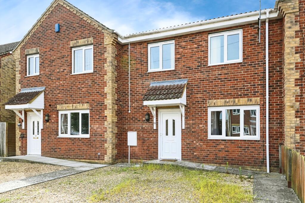 3 bedroom terraced house for sale in Beechings Close, Wisbech St. Mary