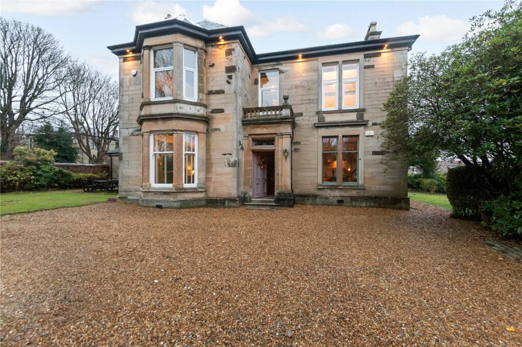 6 bedroom detached house for sale in Dalry Road, Kilwinning, North