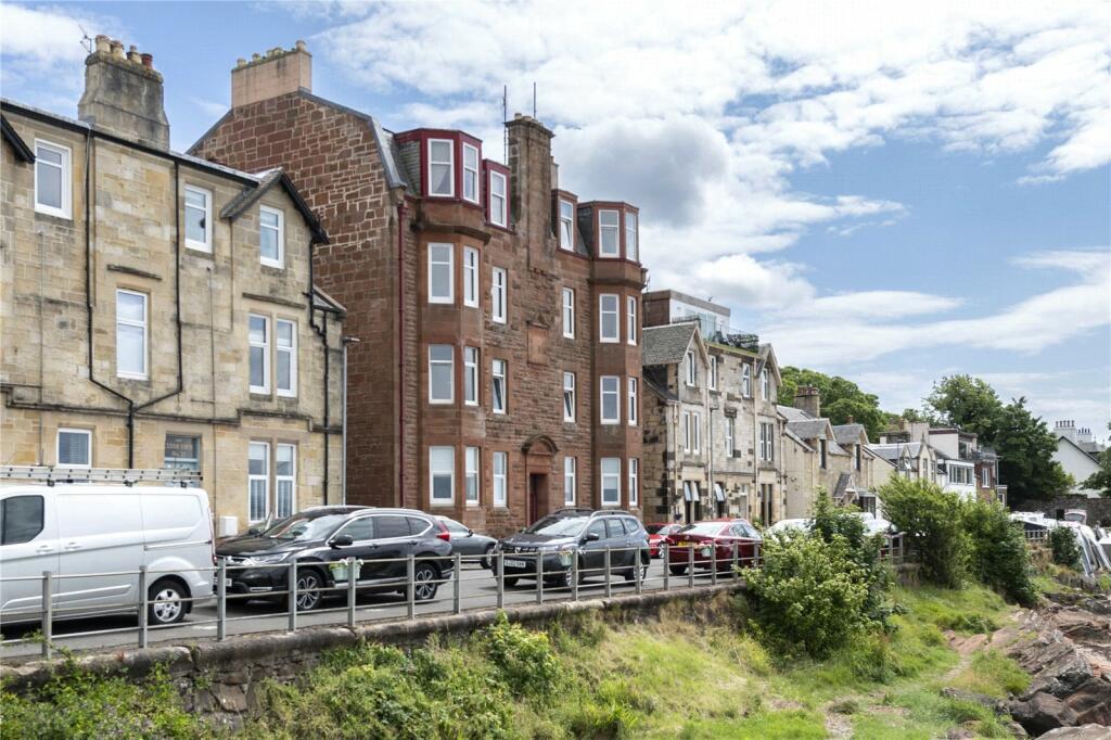 2 bedroom flat for sale in Bay Street, Fairlie, Largs, North Ayrshire, KA29