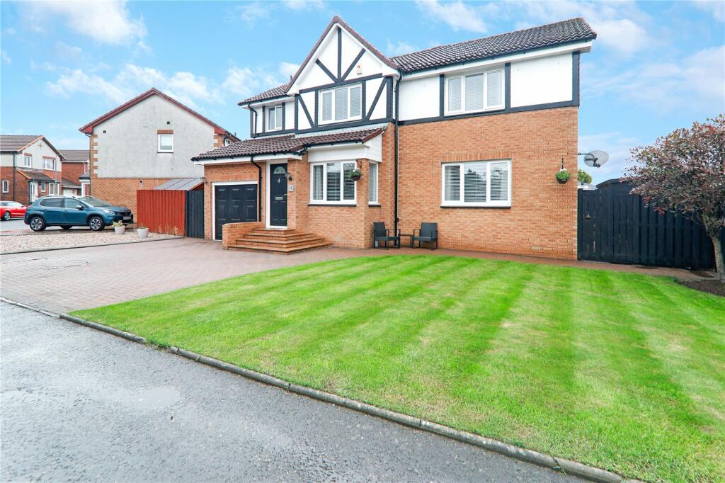 4 bedroom detached house for sale in Foundry Wynd, Kilwinning, North Ayrshire, KA13