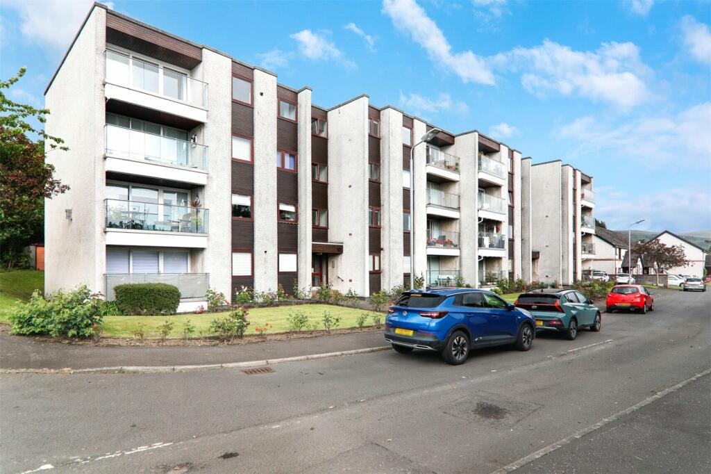 2 bedroom flat for sale in Anthony Court, Largs, North Ayrshire, KA30