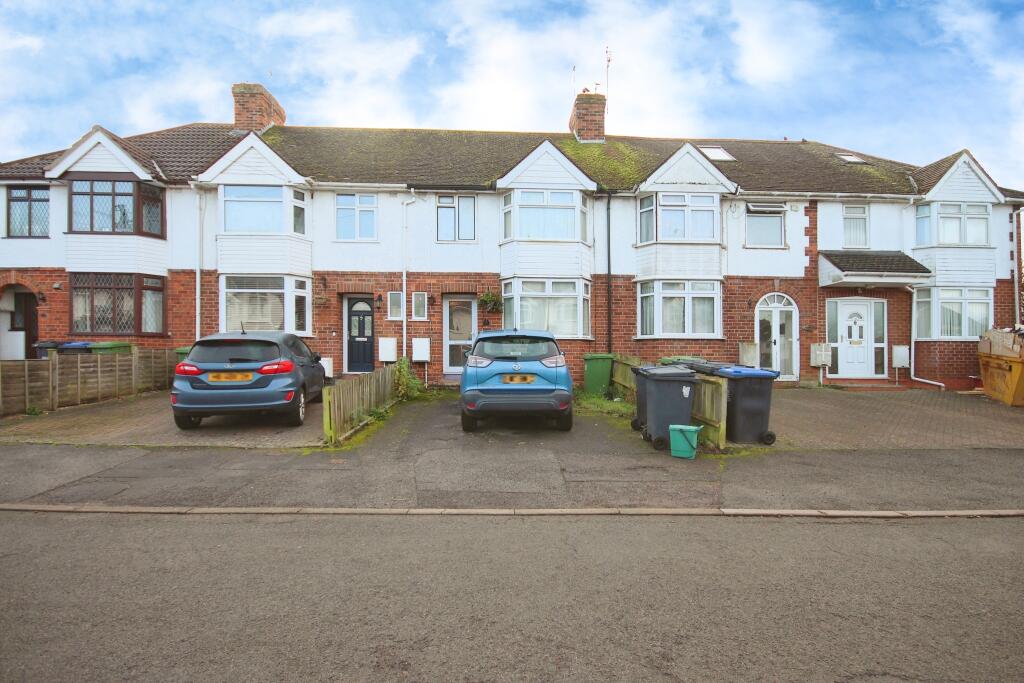 3 bedroom terraced house for sale in Taylor Avenue, Leamington Spa, Warwickshire, CV32