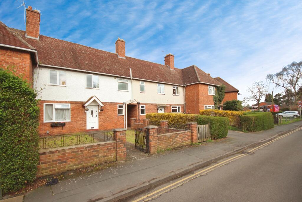 3 bedroom terraced house for sale in Cashmore Avenue, Leamington Spa, Warwickshire, CV31