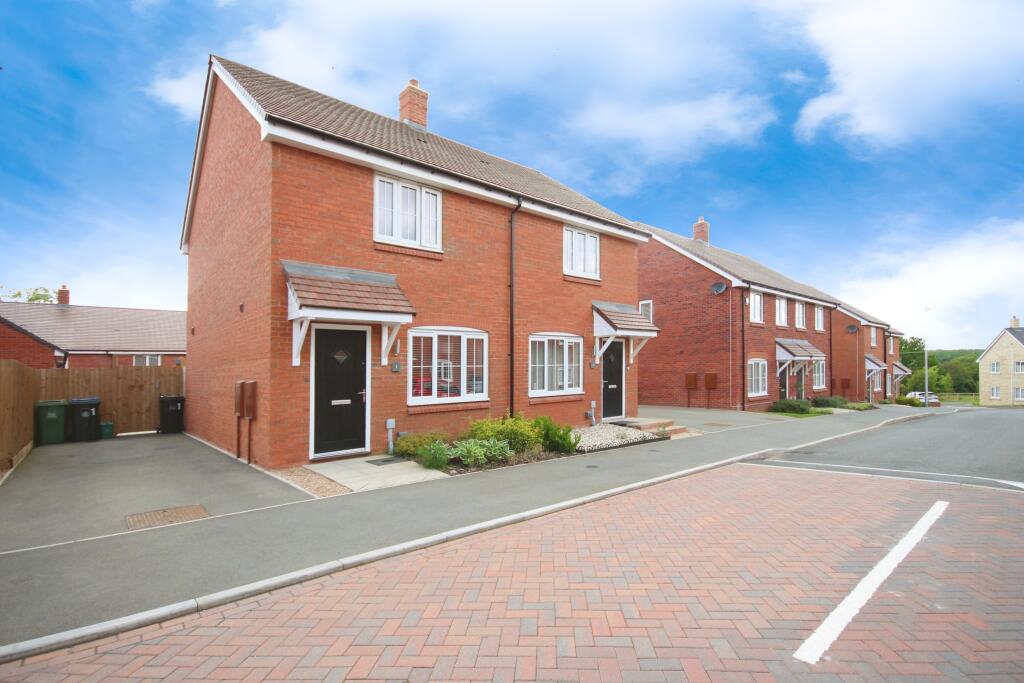 2 bedroom semidetached house for sale in Park Edge, Lighthorne Heath, Leamington Spa