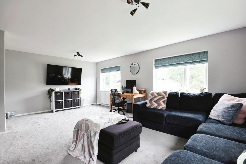 Additional property image - Ladbroke Hall, SOUTHAM, Warwickshire, CV47