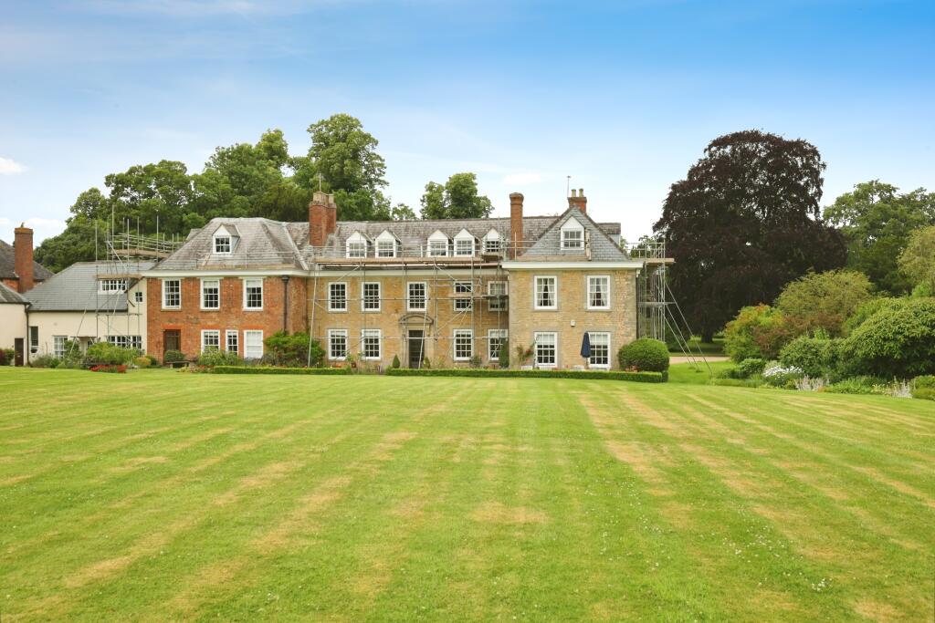 Additional property image - Ladbroke Hall, SOUTHAM, Warwickshire, CV47