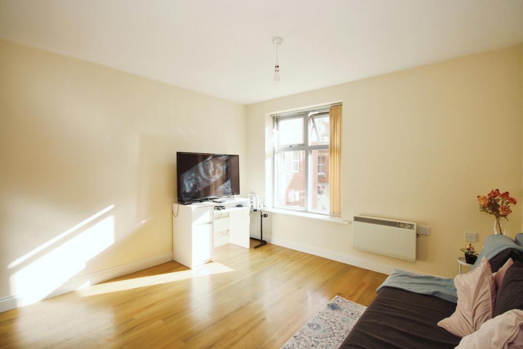 Additional property image - Avenue Road, Leamington Spa, Warwickshire, CV31