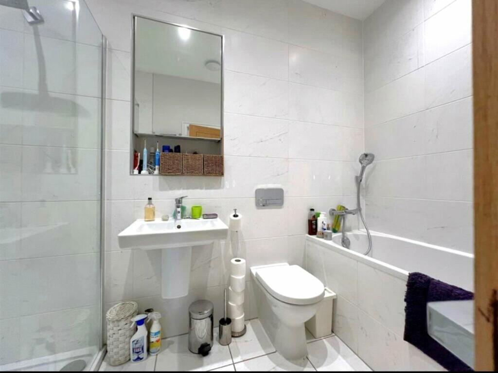 Additional property image - Cloister Way, Leamington Spa, Warwickshire, CV32