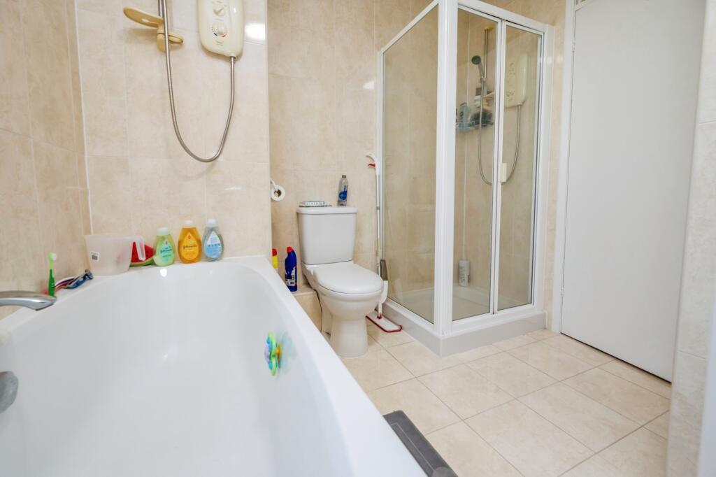 Additional property image - Avenue Road, Leamington Spa, Warwickshire, CV31