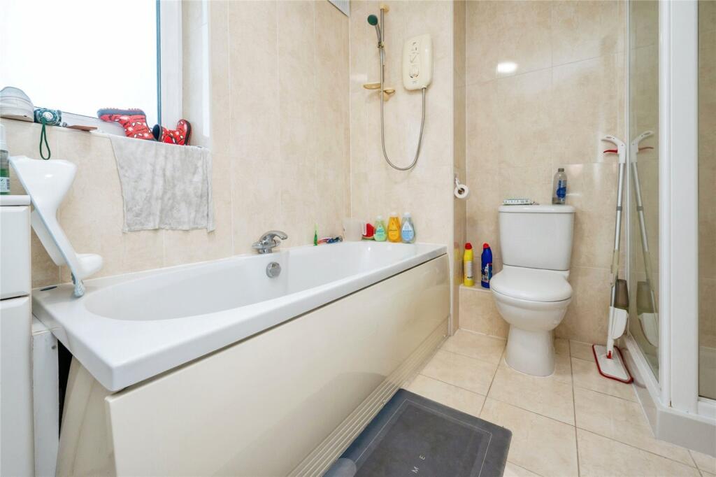 Additional property image - Avenue Road, Leamington Spa, Warwickshire, CV31